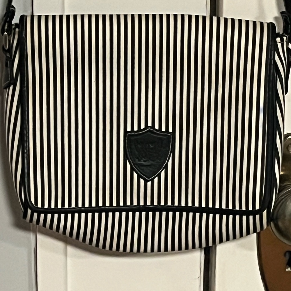 Vintage Liz Claiborne crossbody purse